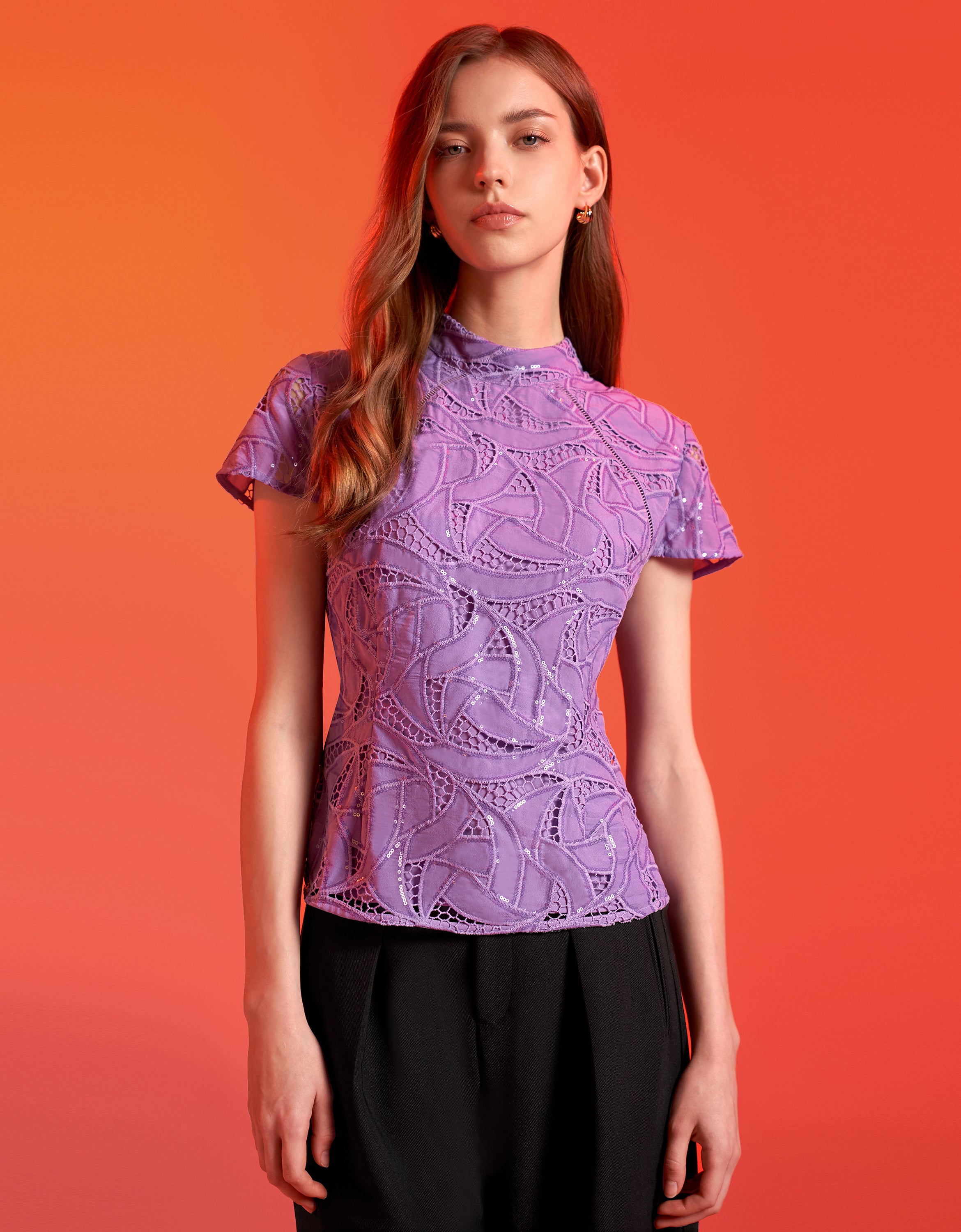 SCALLOP LACE TRIM SHORT SLEEVE HENLEY TOP