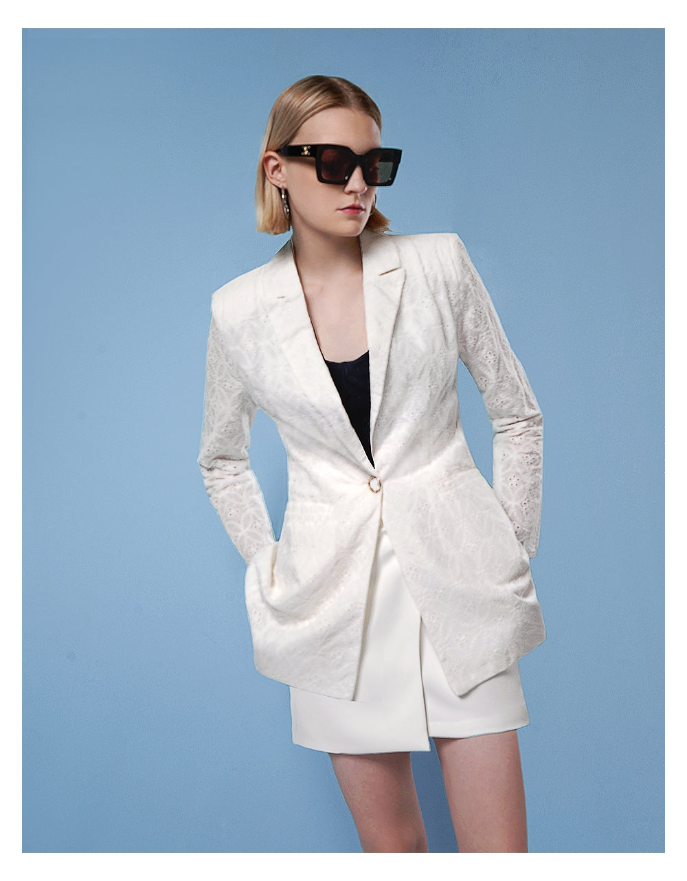 off white(a13817)