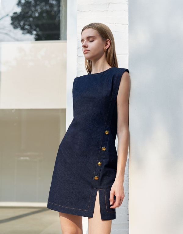 dark blue