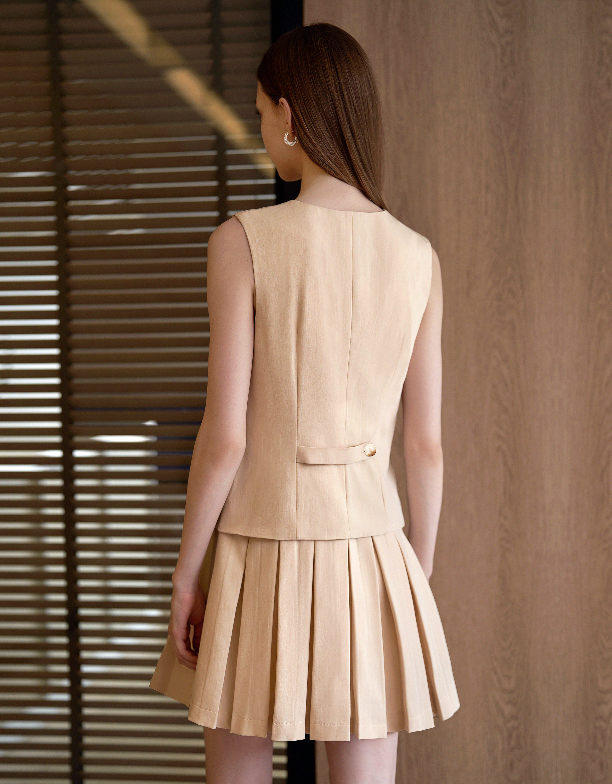 light khaki