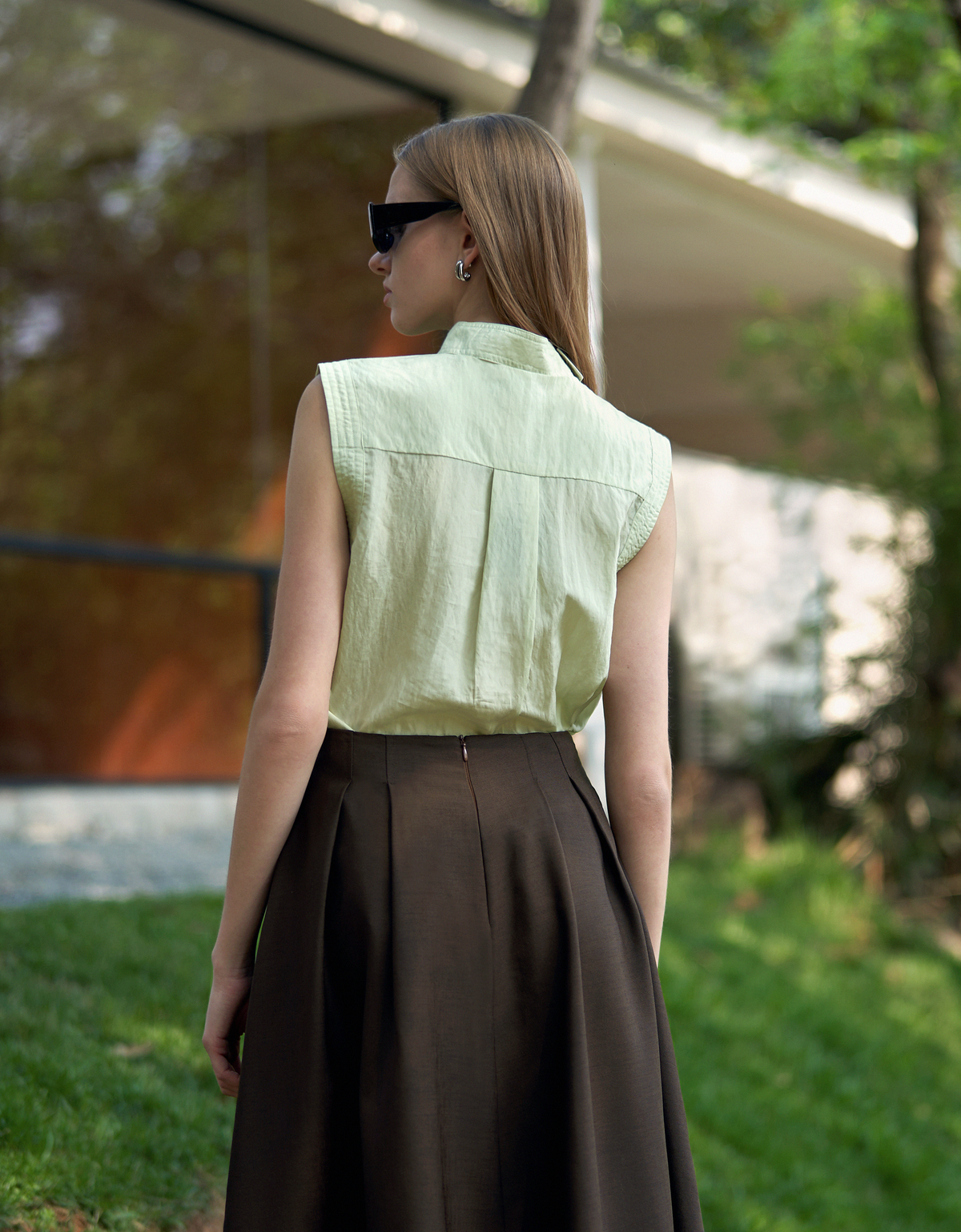 pale green