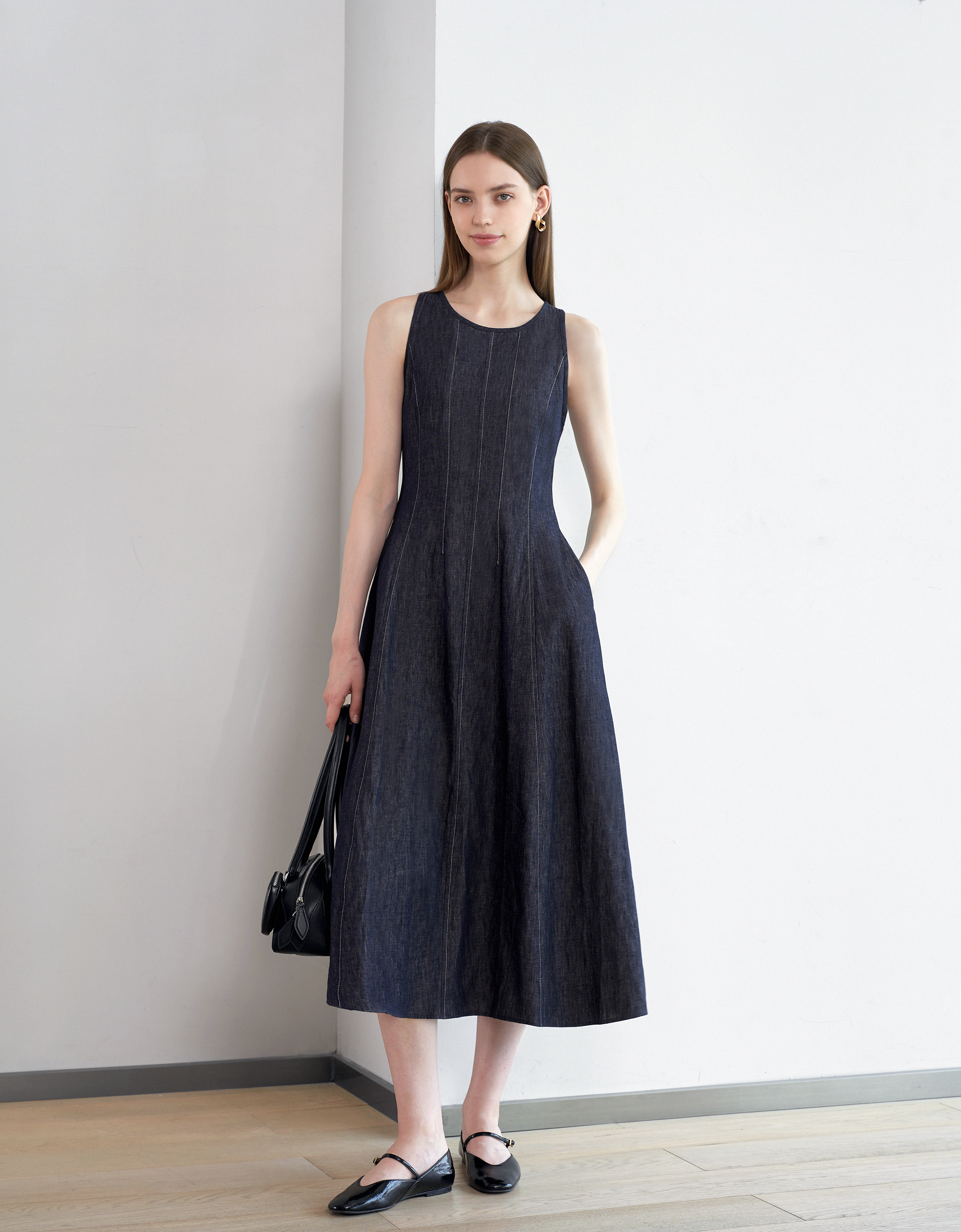 dark blue