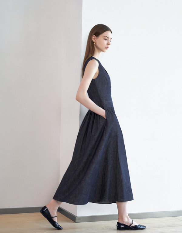 dark blue