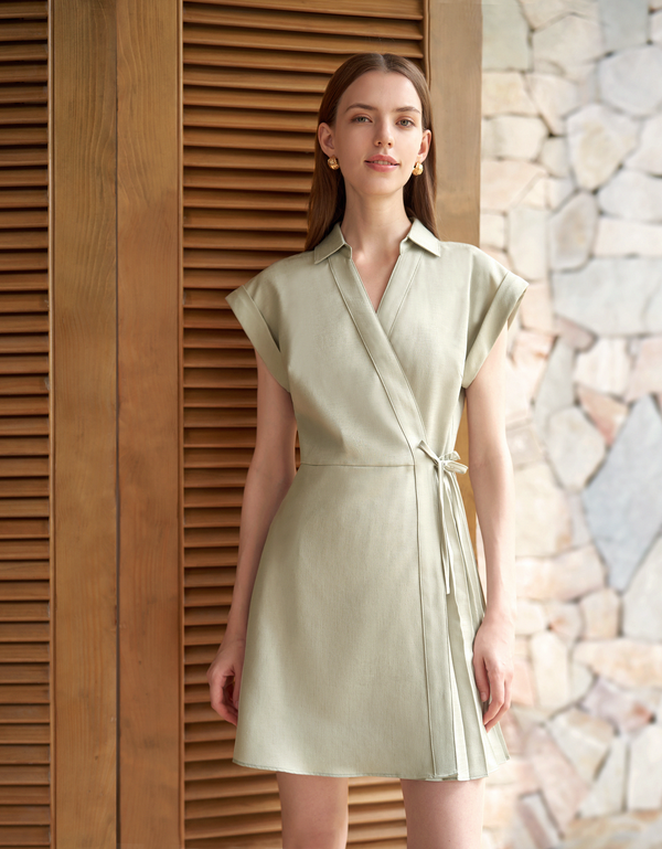 pale green