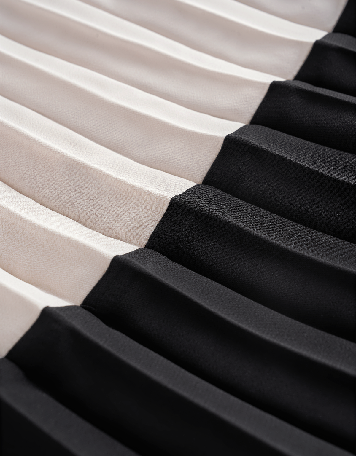 off white & black