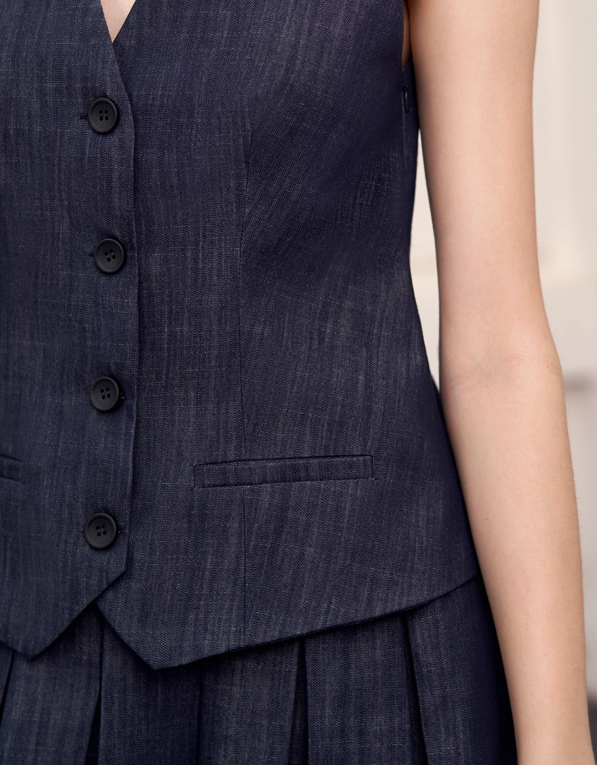 dark blue