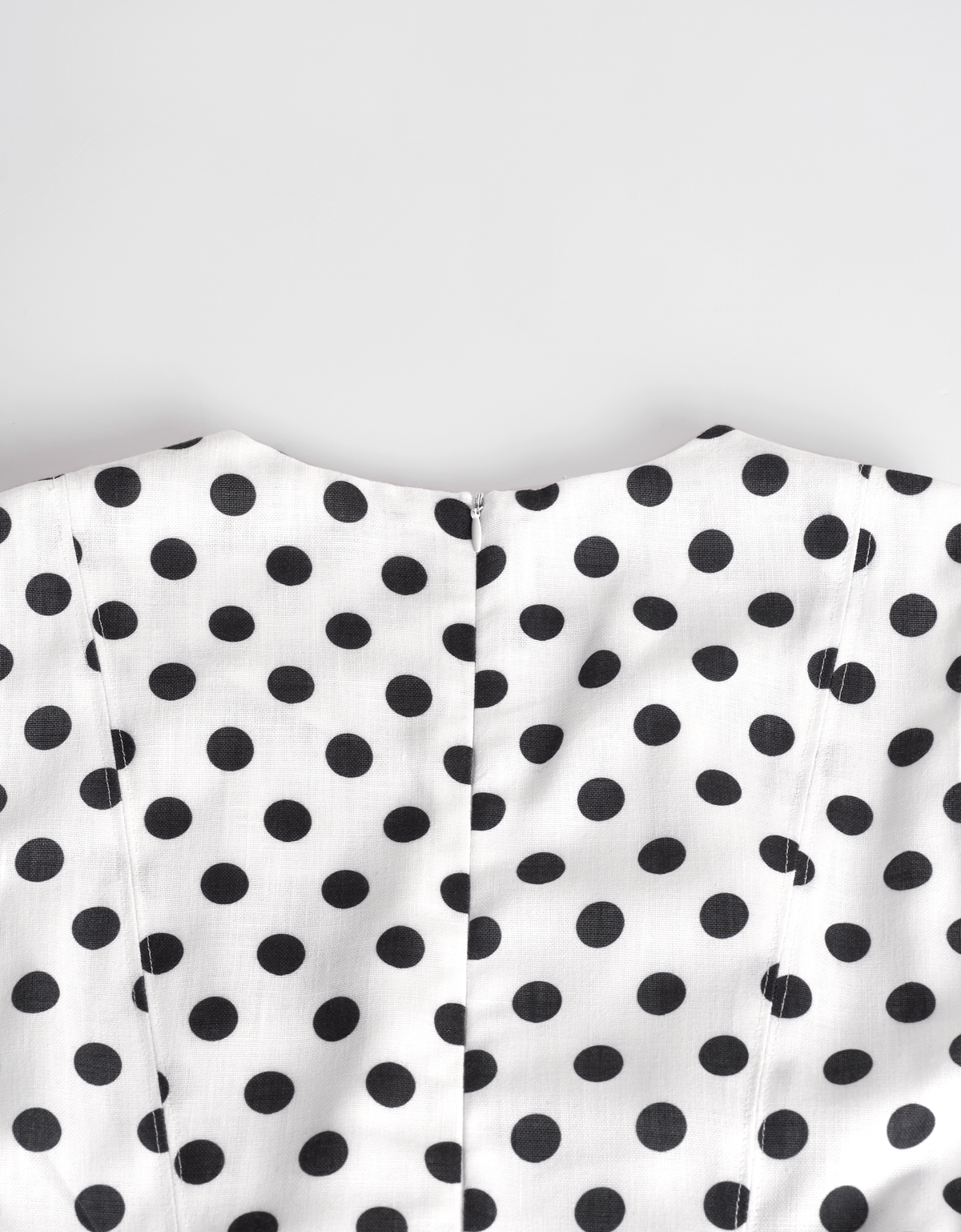 white & black(a27735)