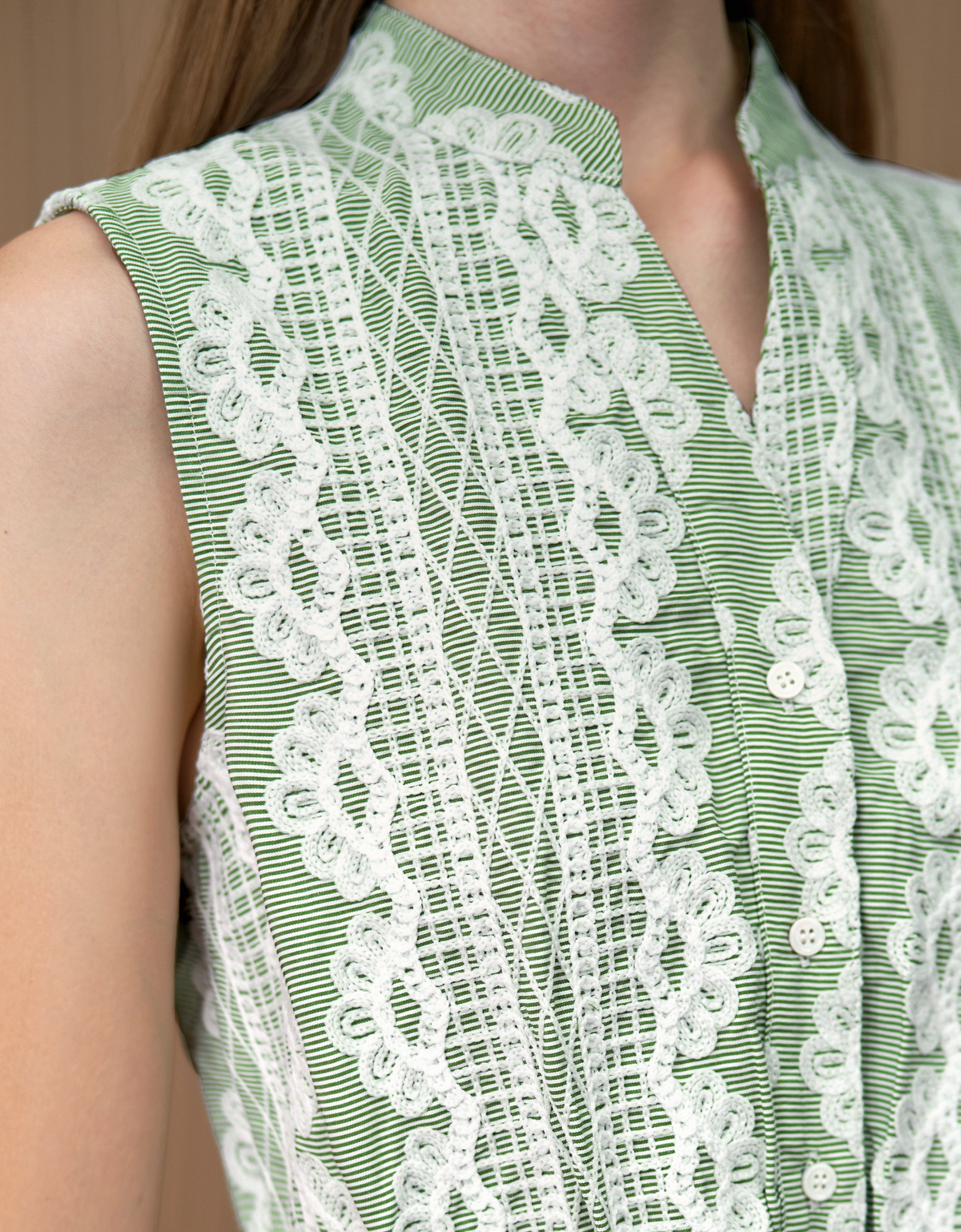 light green & white(a27749)