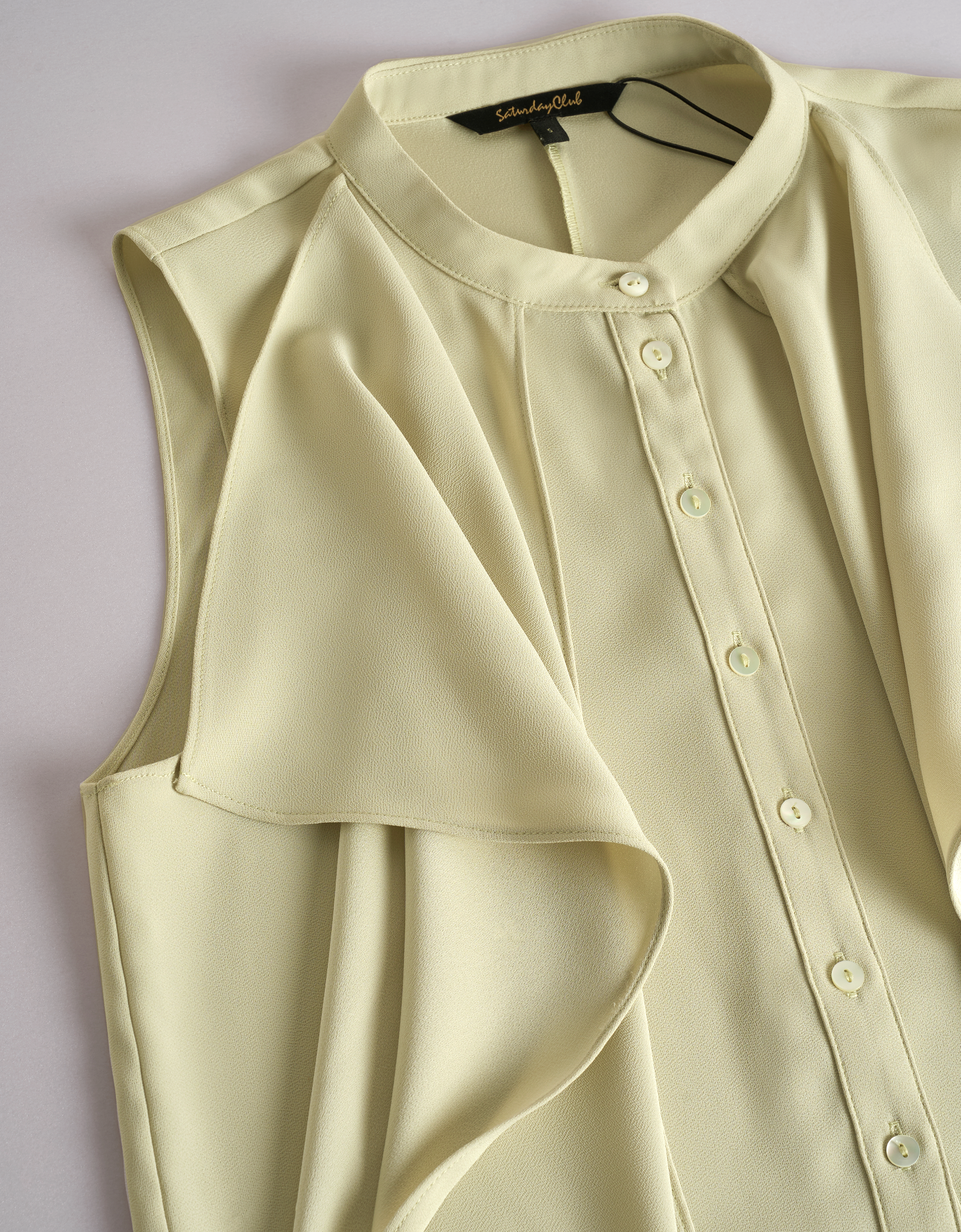 pale green