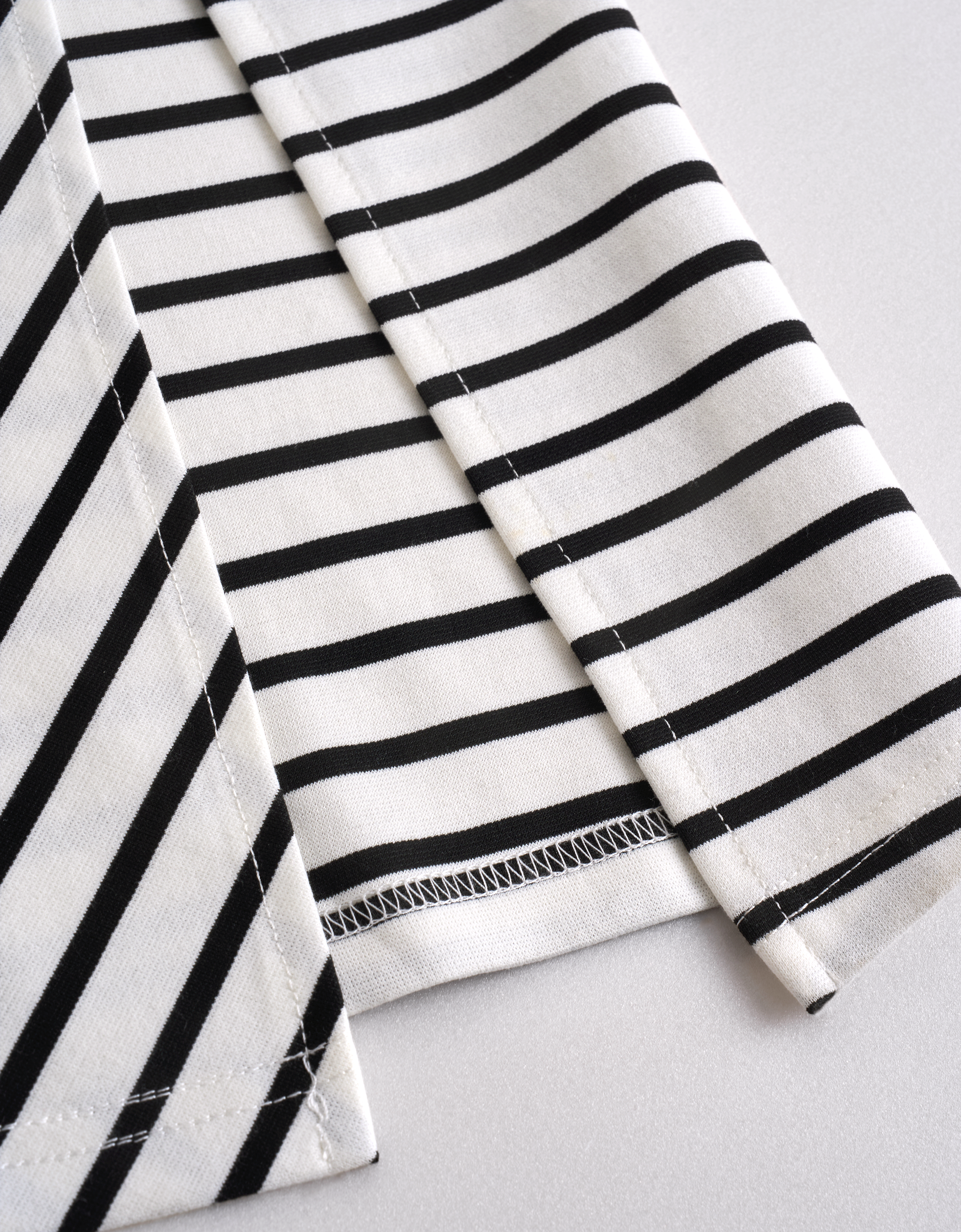 apricot & black(a29148)