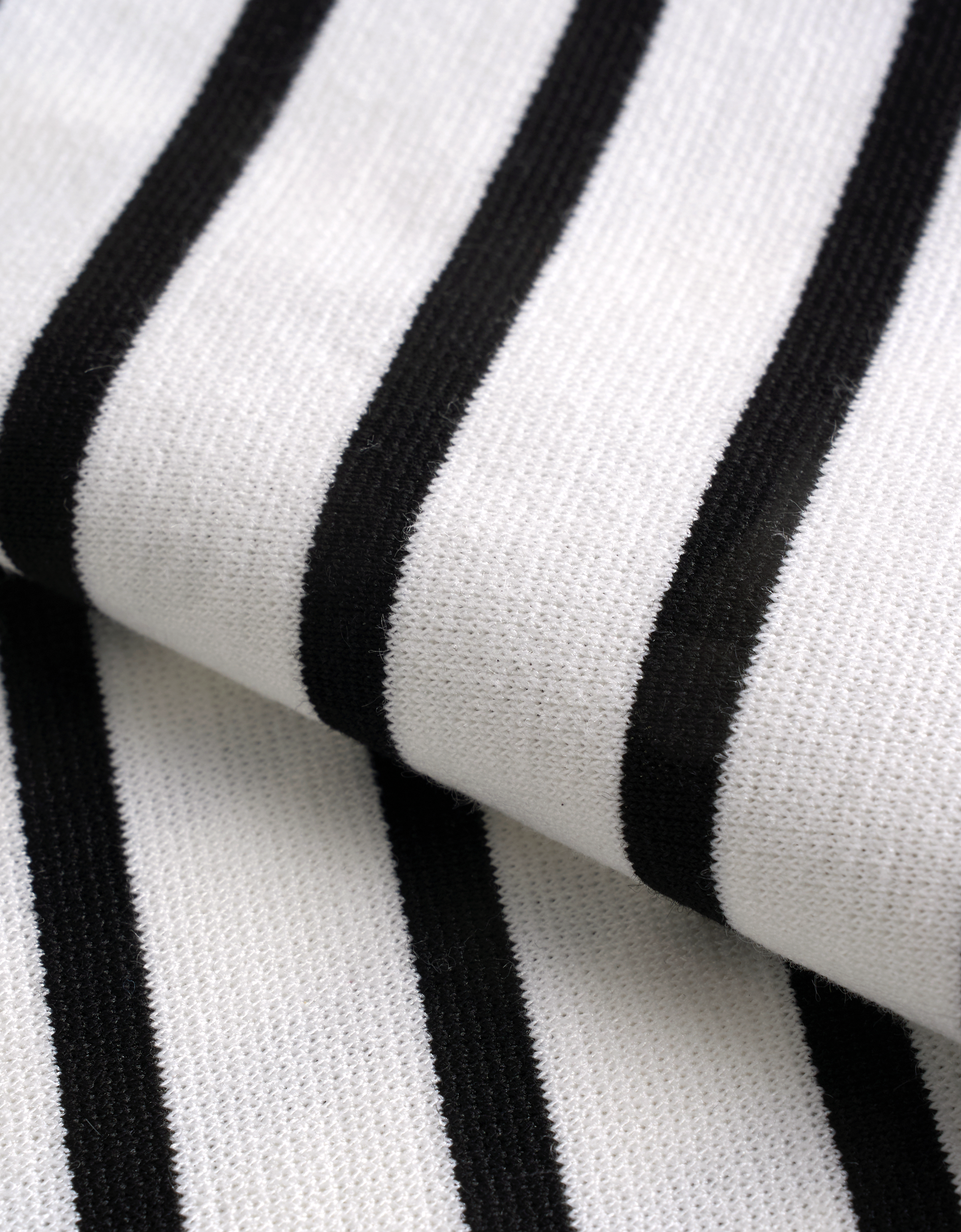 apricot & black(a29148)