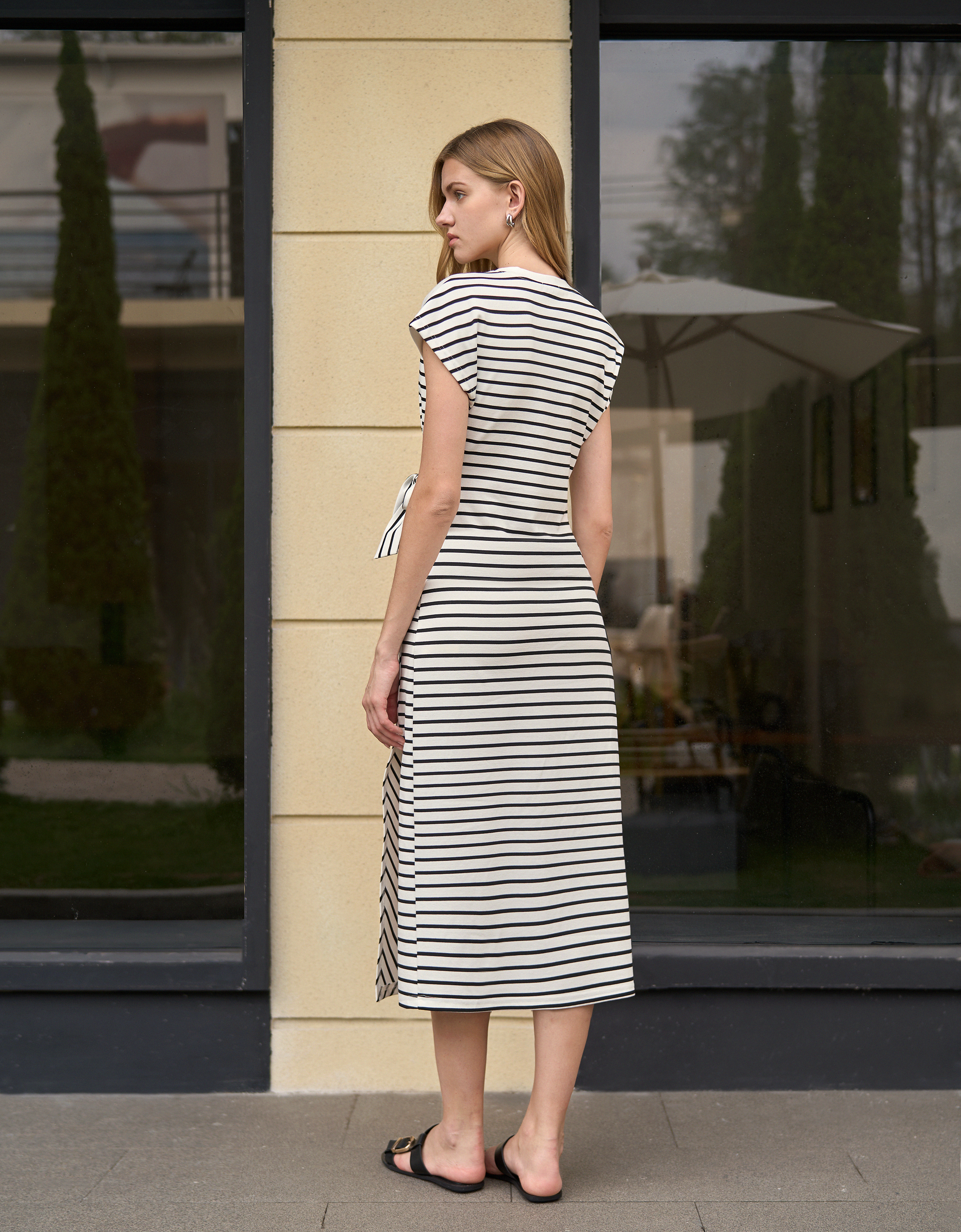 apricot & black(a29148)