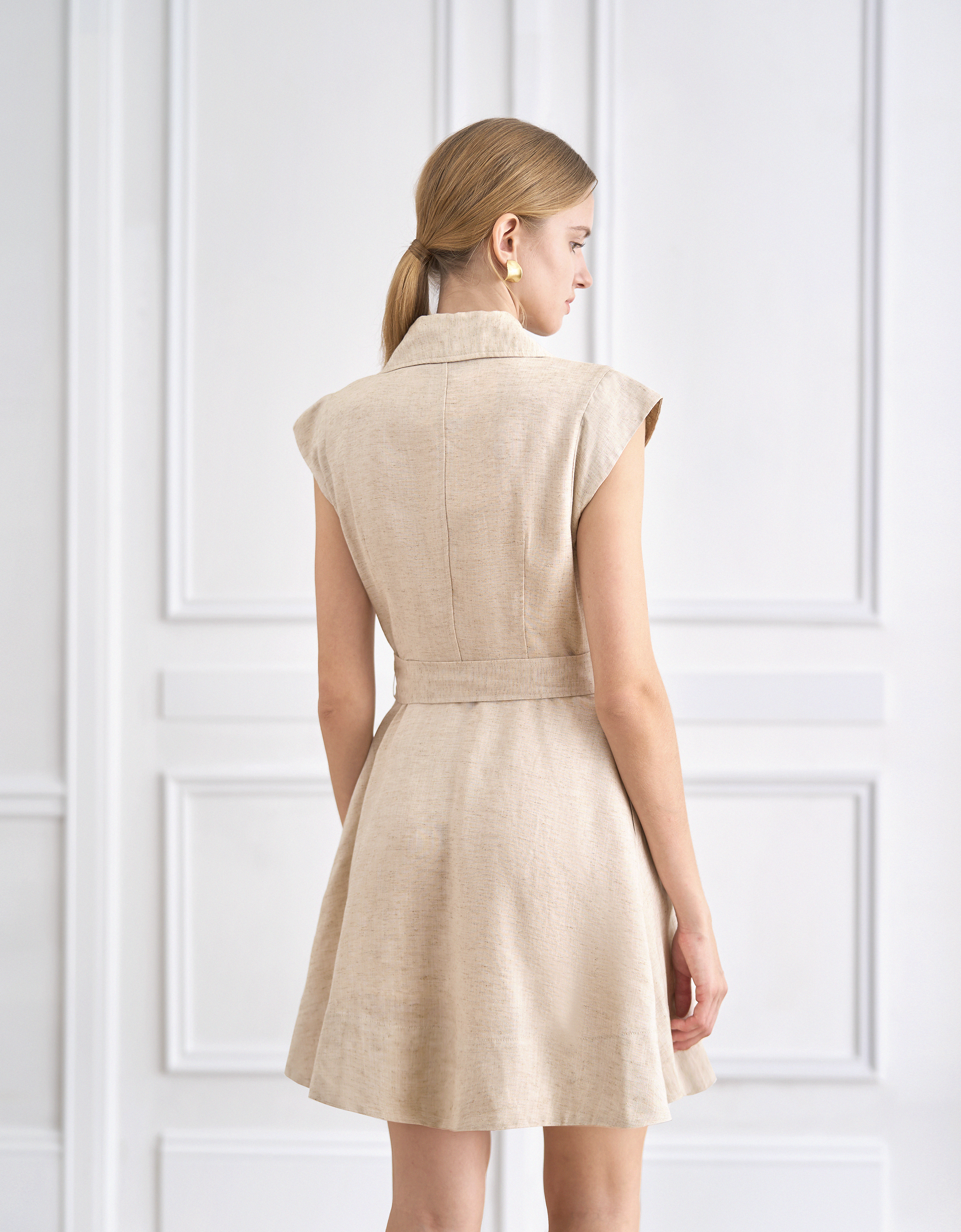 beige
