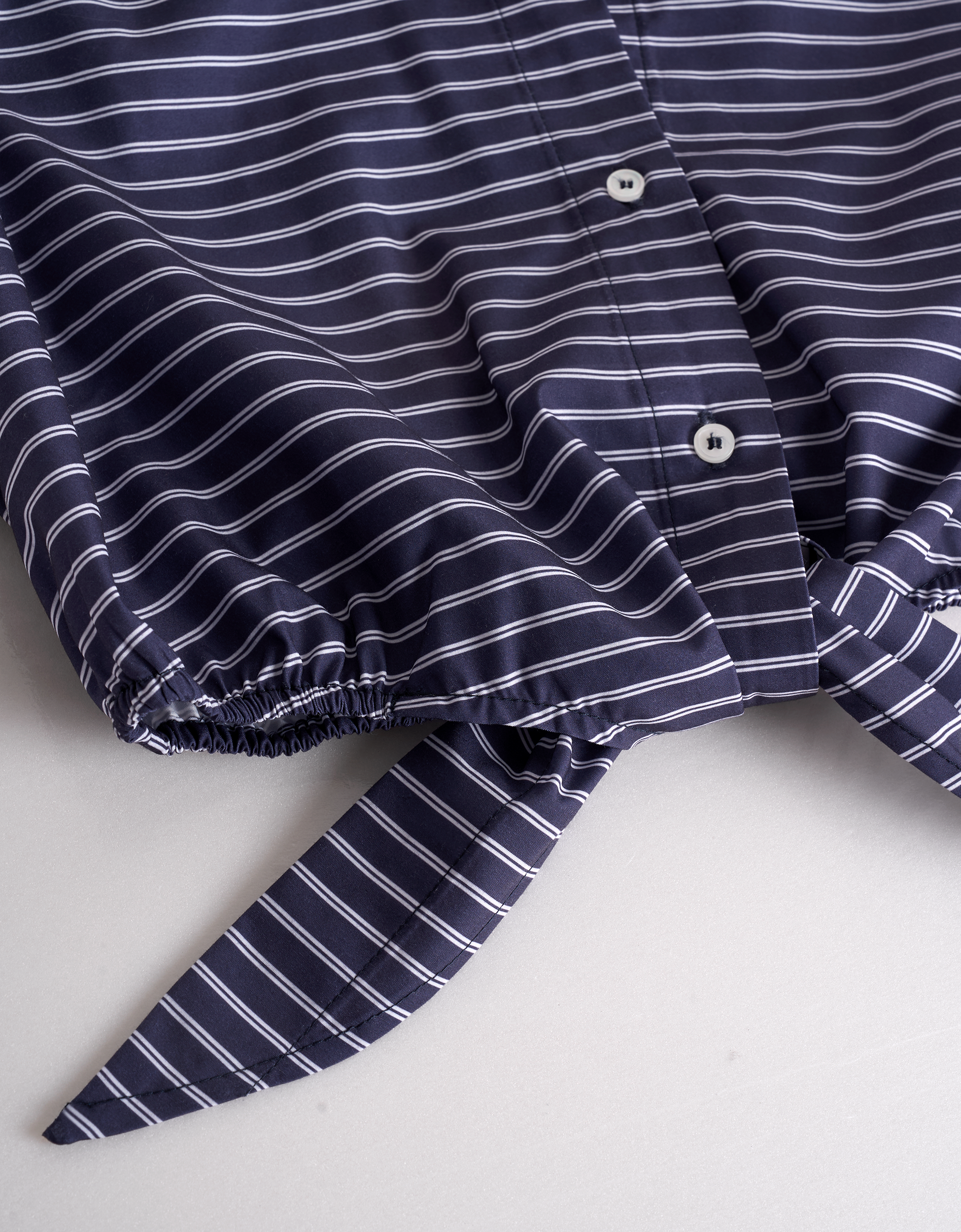 navy & white(a30068)