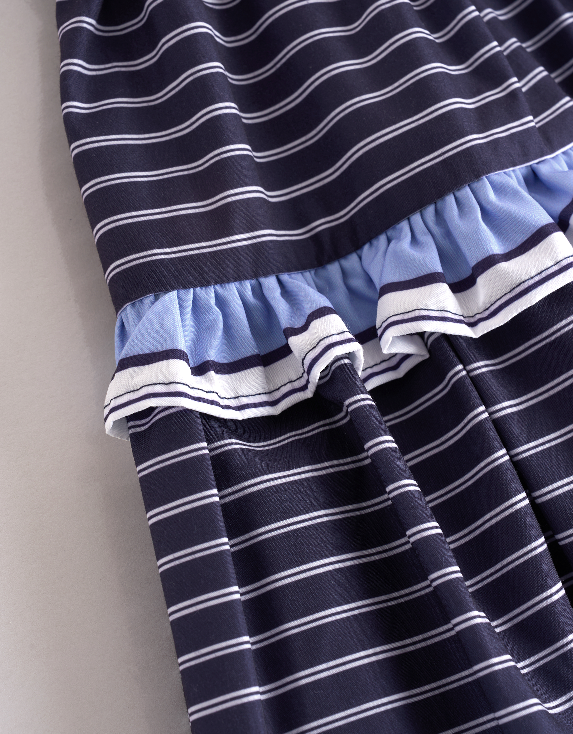 navy & white(a30069)