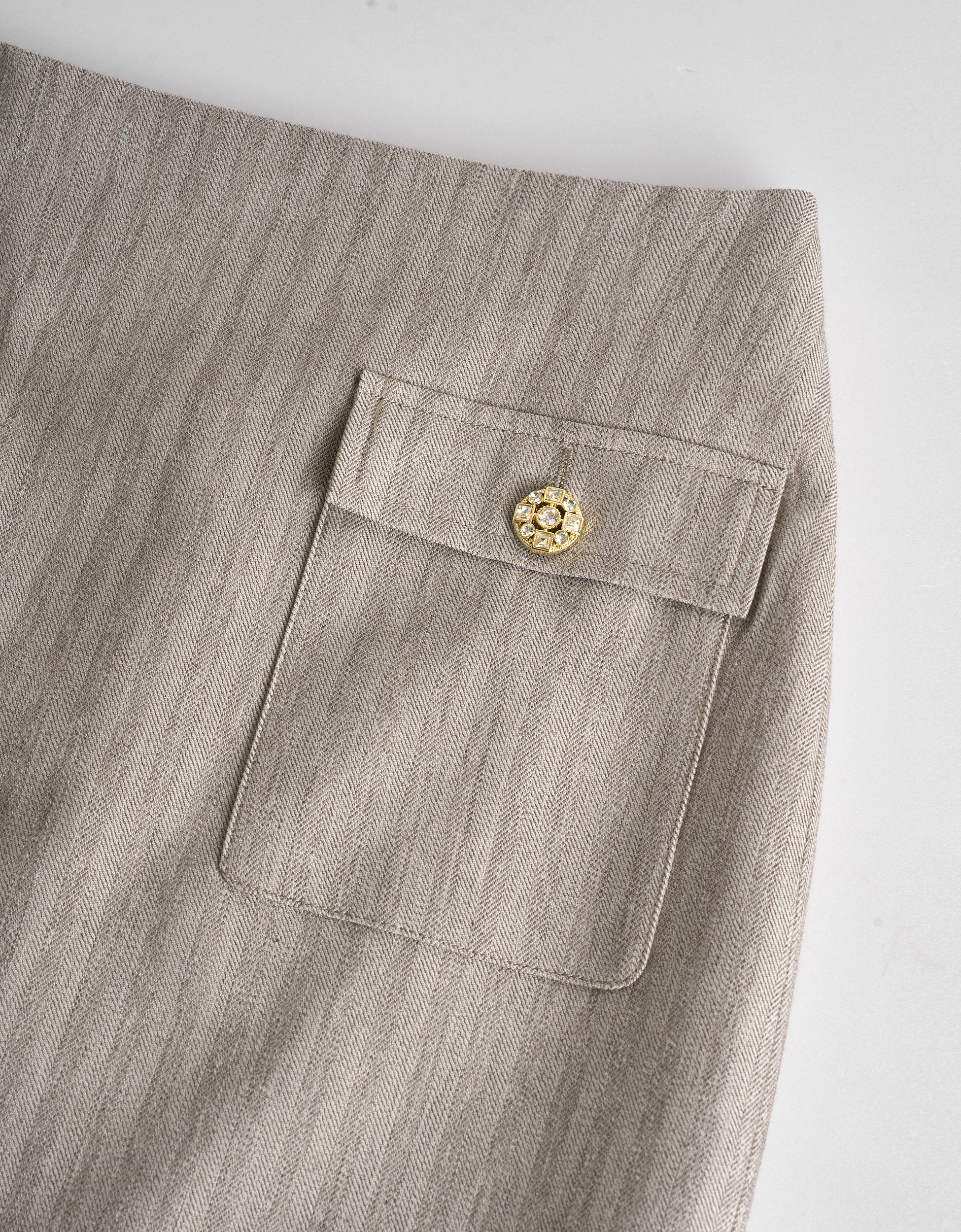 light khaki