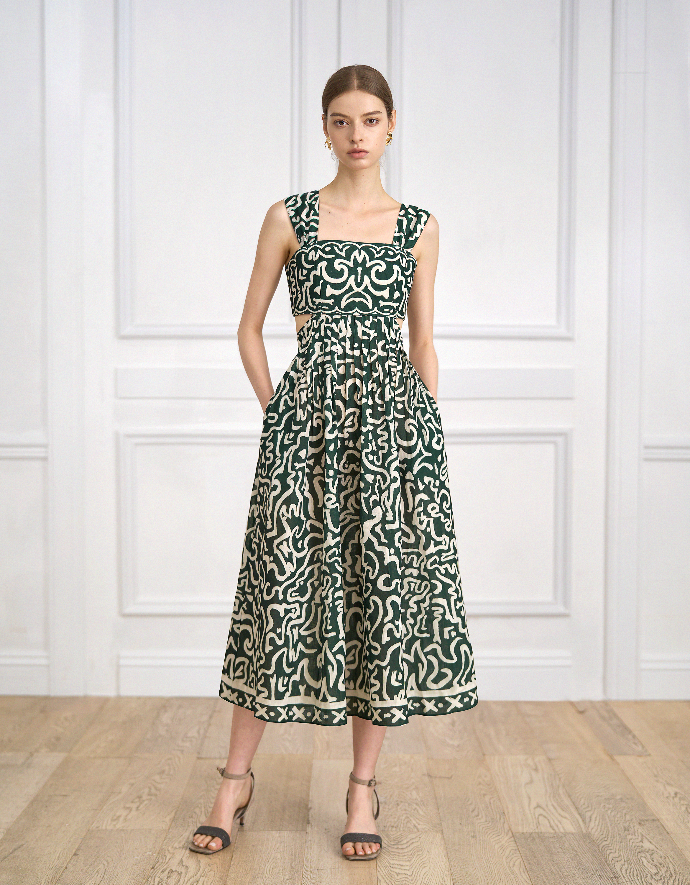 dark green