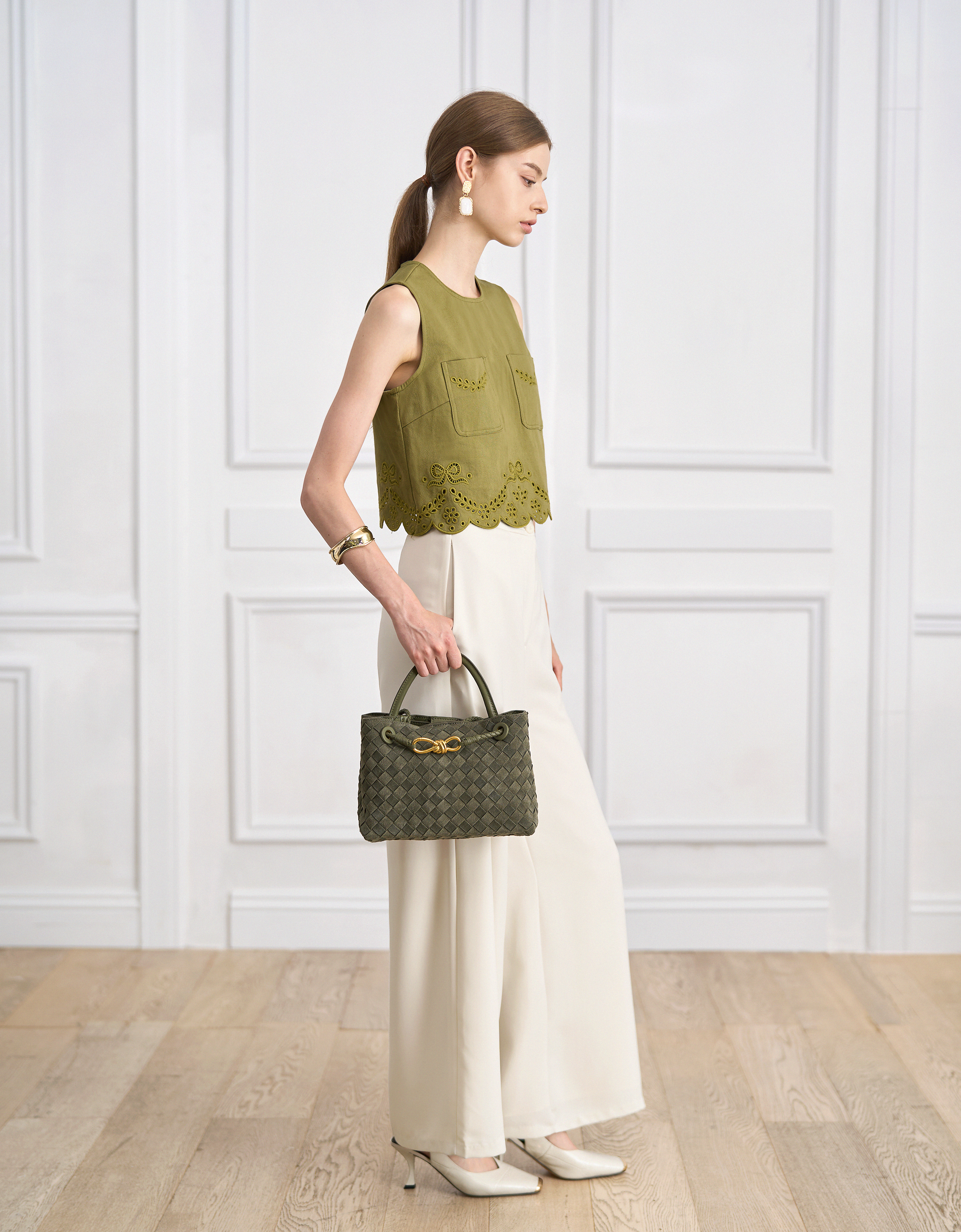 dark green